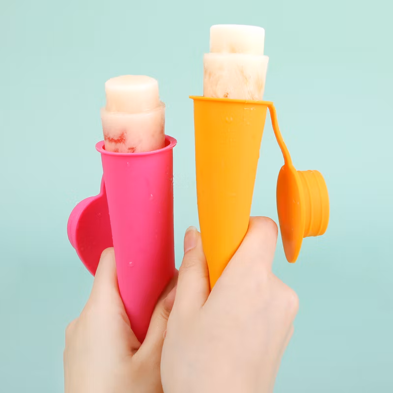 Custom Summer DIY Household Deboss&Emboss Logo Frozen Cooler Large Silicone Ice Ball Maker Mold