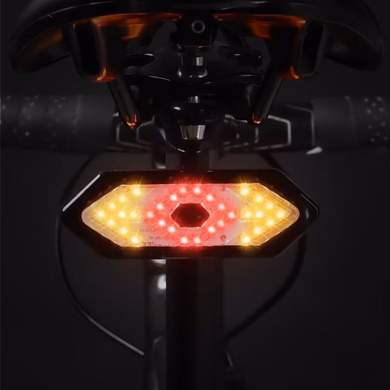 Wholesaling Price USB Wireless Remote Control Turn Signal Bicycle Tail Light