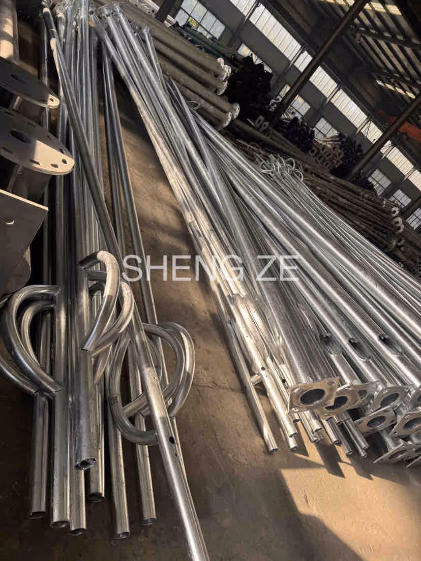 Robust Hot DIP Galvanized Lamp Post for Outdoor Areas