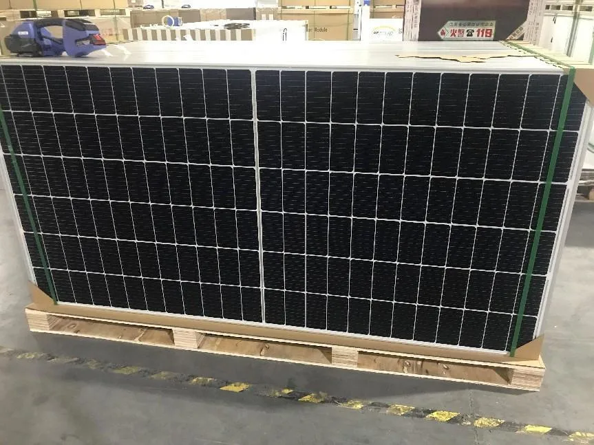 EU Warehouse 580/585/590/595/600W Rooftops PV Systems Trina Tier 1 Mono Module Solar Panel