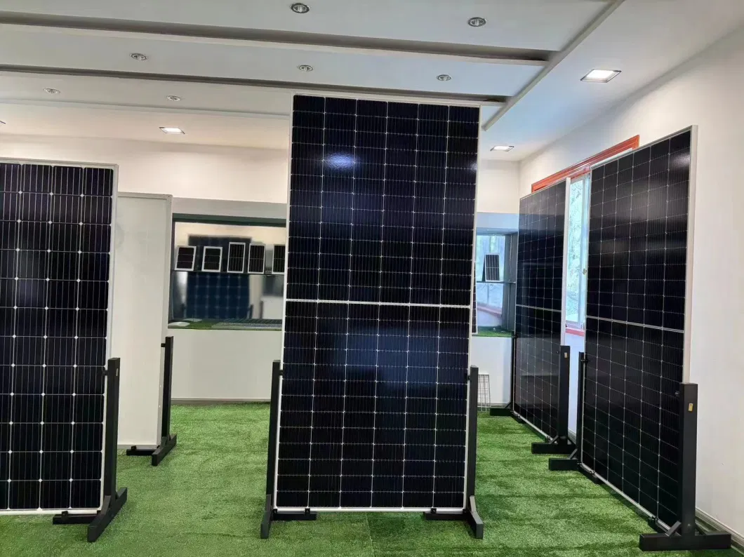 560W Solar Panel PV Module for Solar Power System