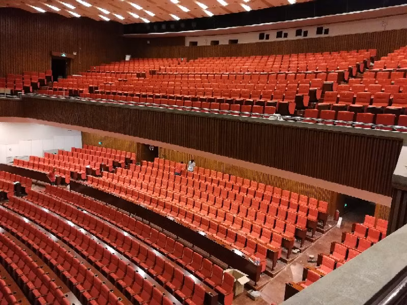 Audience Classroom Conference Lecture Theater Public Church Auditorium Theater Chair