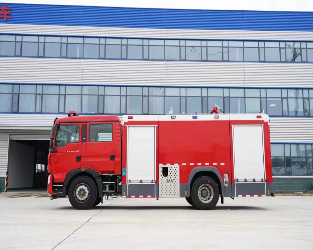 Sinotruk HOWO 8000L-10000L Water Tank with Foam Fire Fighting Truck Fire Truck with Equipment