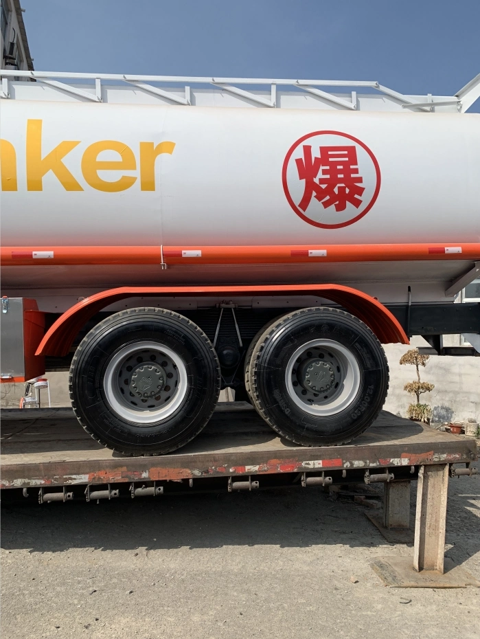 Used Sinotruk 6X4/8X4 25/30/35cbm 30000 Liters HOWO Fuel Oil Tanker Tank Truck Shacman Rhd/LHD Fuel Tanker Truck with Fuel Dispenser and Refueling Gun