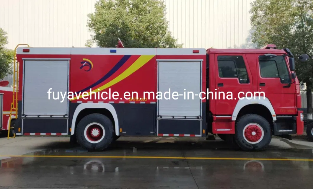 Sinotruk HOWO Double Row Cabin 6, 000L Water Tank with 2, 000L Foam Tank Fire Engine Fire Flighting Trucks for Rescue