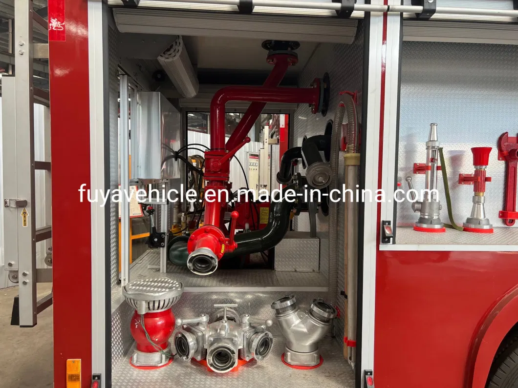 Sinotruk HOWO 4X2 8000liters 6, 000L Water Tank with 2, 000L Foam Tank Fire Engine Fire Flighting Trucks for Rescue