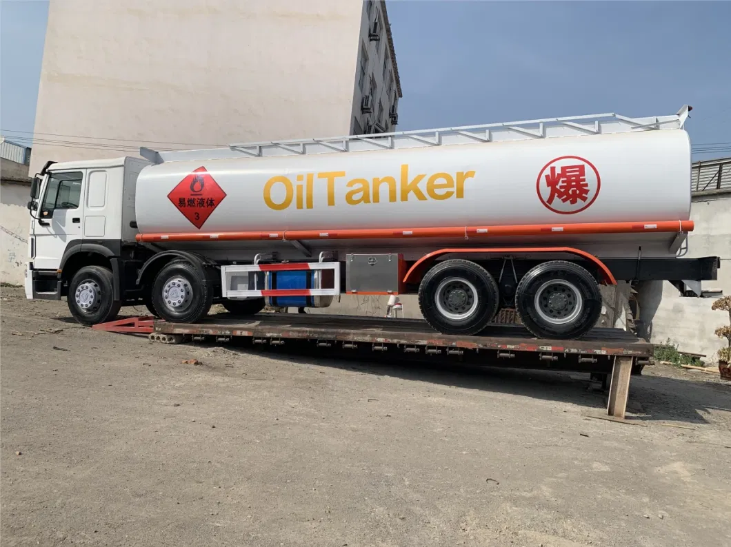 Used Sinotruk 6X4/8X4 25/30/35cbm 30000 Liters HOWO Fuel Oil Tanker Tank Truck Shacman Rhd/LHD Fuel Tanker Truck with Fuel Dispenser and Refueling Gun