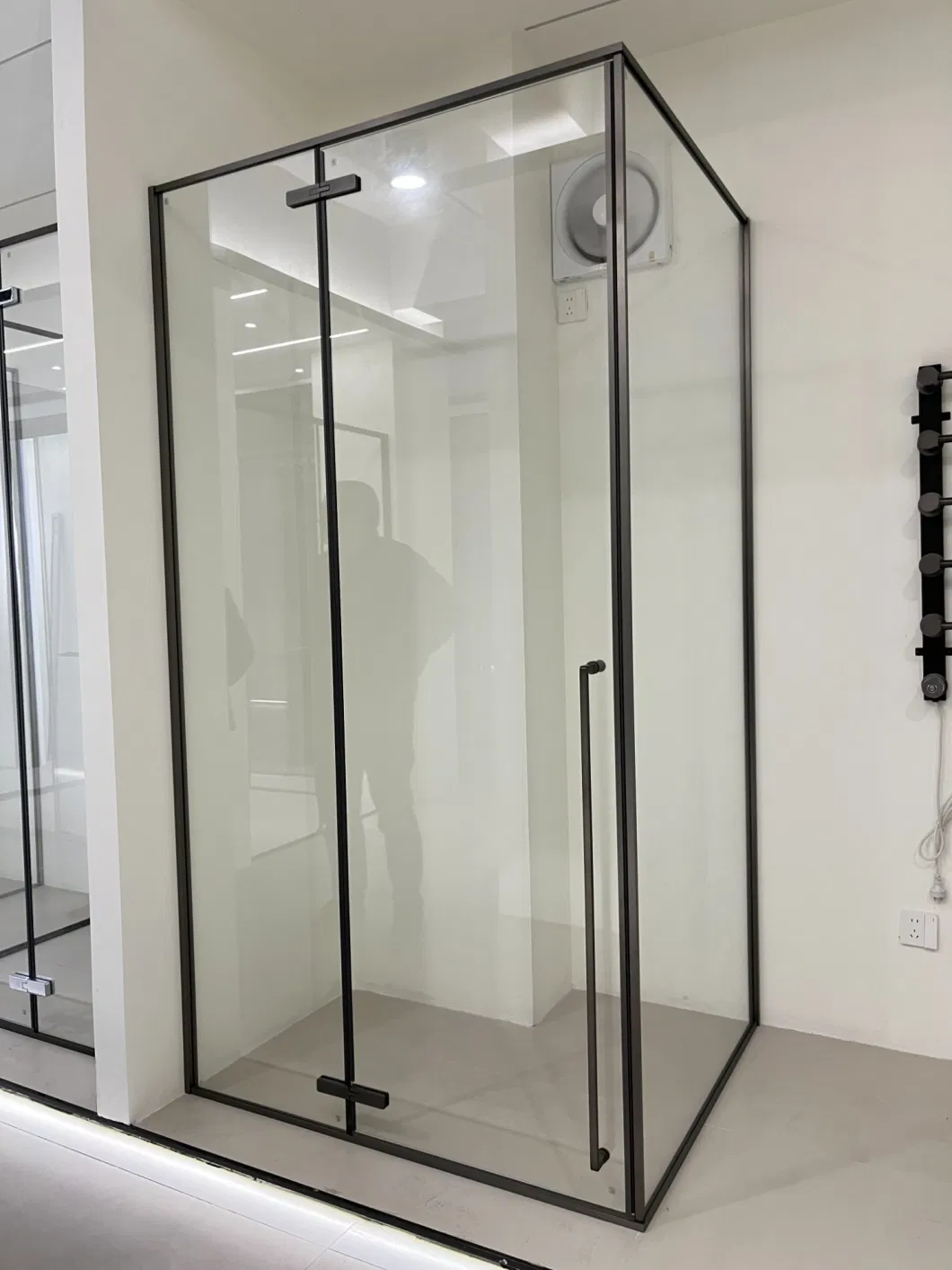 OEM Bathroom Shower Glass Enclosure Hardware Fittings Grab Bar Single Side Door Handle &amp; Towel Bar Combo