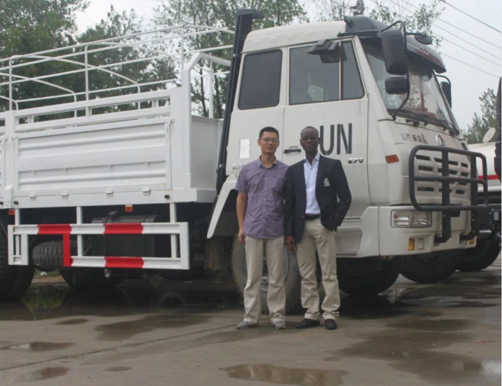 China Manufacture of Dayun 4X2 Single Axle 10m3 Water Sprinkler Tank Truck 10000 Liters Used Water Transport Truck Price