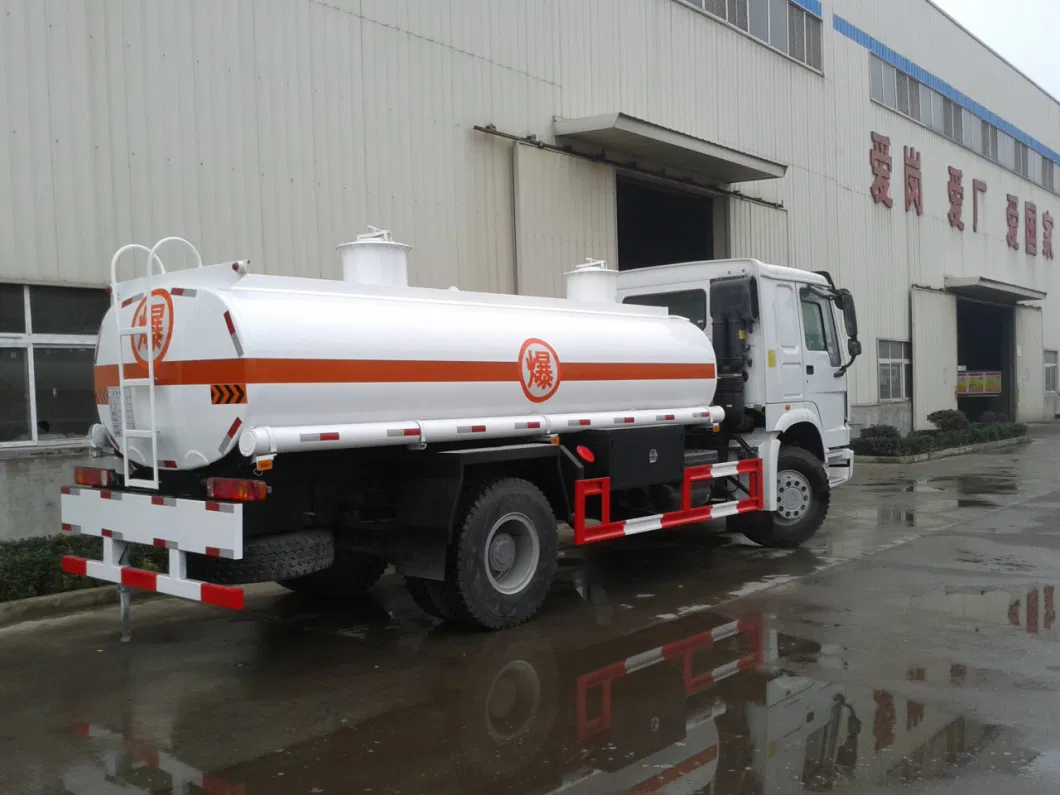 Sinotruck HOWO 4X2 Ragid Single Axle 10000 Liters Fuel Tank Truck Gasoline Oil Dispenser Tank Truck for Car Refueling