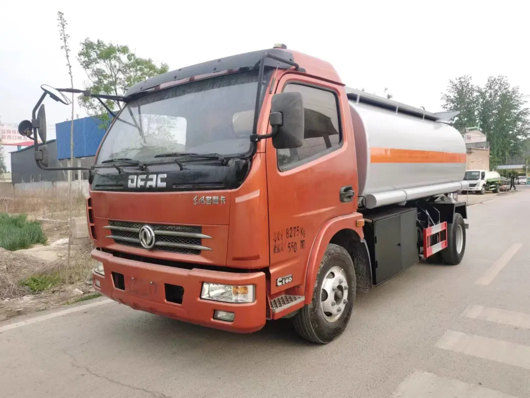 Used Mini Fuel Tanker Trucks Trailer Light LHD 4X2 5cbm 5000 Liters 3000L 4000L Oil Tank Truck with Fuel Dispenser and Refueling Gun