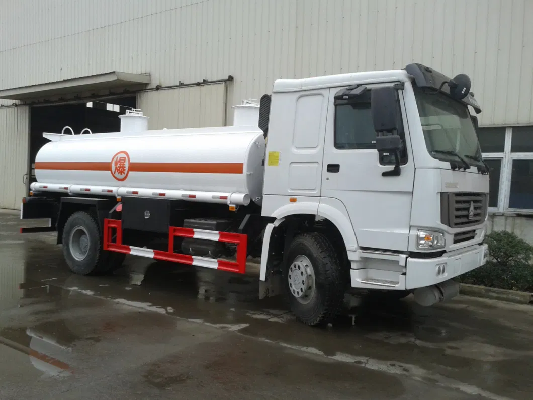 Sinotruck HOWO 4X2 Ragid Single Axle 10000 Liters Fuel Tank Truck Gasoline Oil Dispenser Tank Truck for Car Refueling