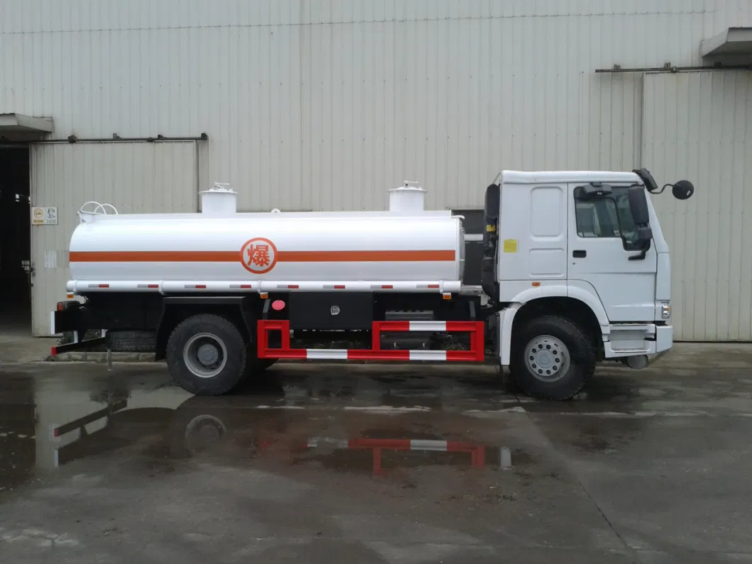 Sinotruck HOWO 4X2 Ragid Single Axle 10000 Liters Fuel Tank Truck Gasoline Oil Dispenser Tank Truck for Car Refueling