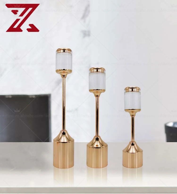 Professional Gold Candle Holders Set Acrylic Candlesticks for Home Housewarming Gift