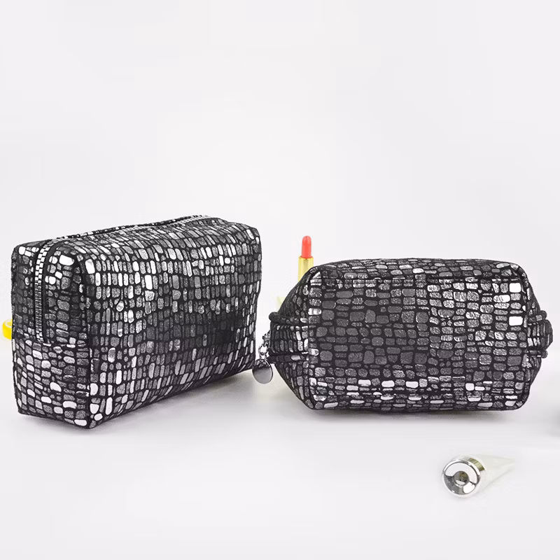 Custom Processing Simple Care Bag New Design Portable Storage Girls Toiletry Bag Makeup Bag Vegan Material Wash Bag