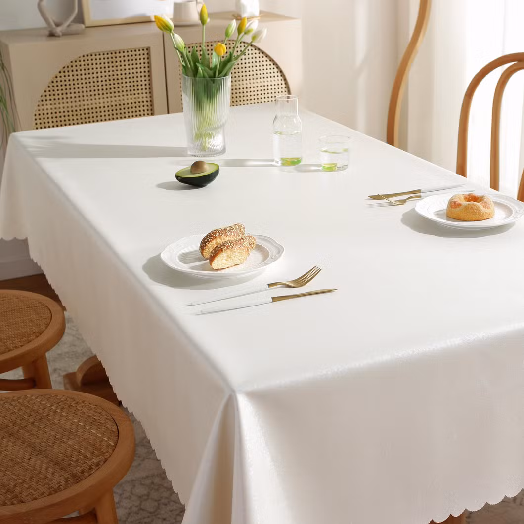 Tablecloth Creamy Floral, Oil-Proof, Stain-Proof and Heat-Resistant Luxury Tablecloth