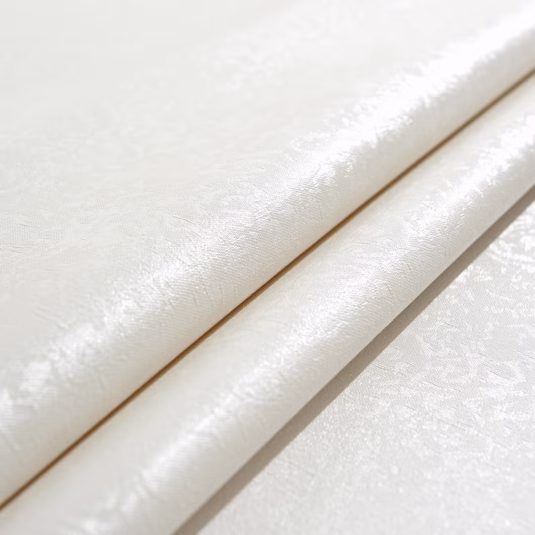 Tablecloth Creamy Floral, Oil-Proof, Stain-Proof and Heat-Resistant Luxury Tablecloth