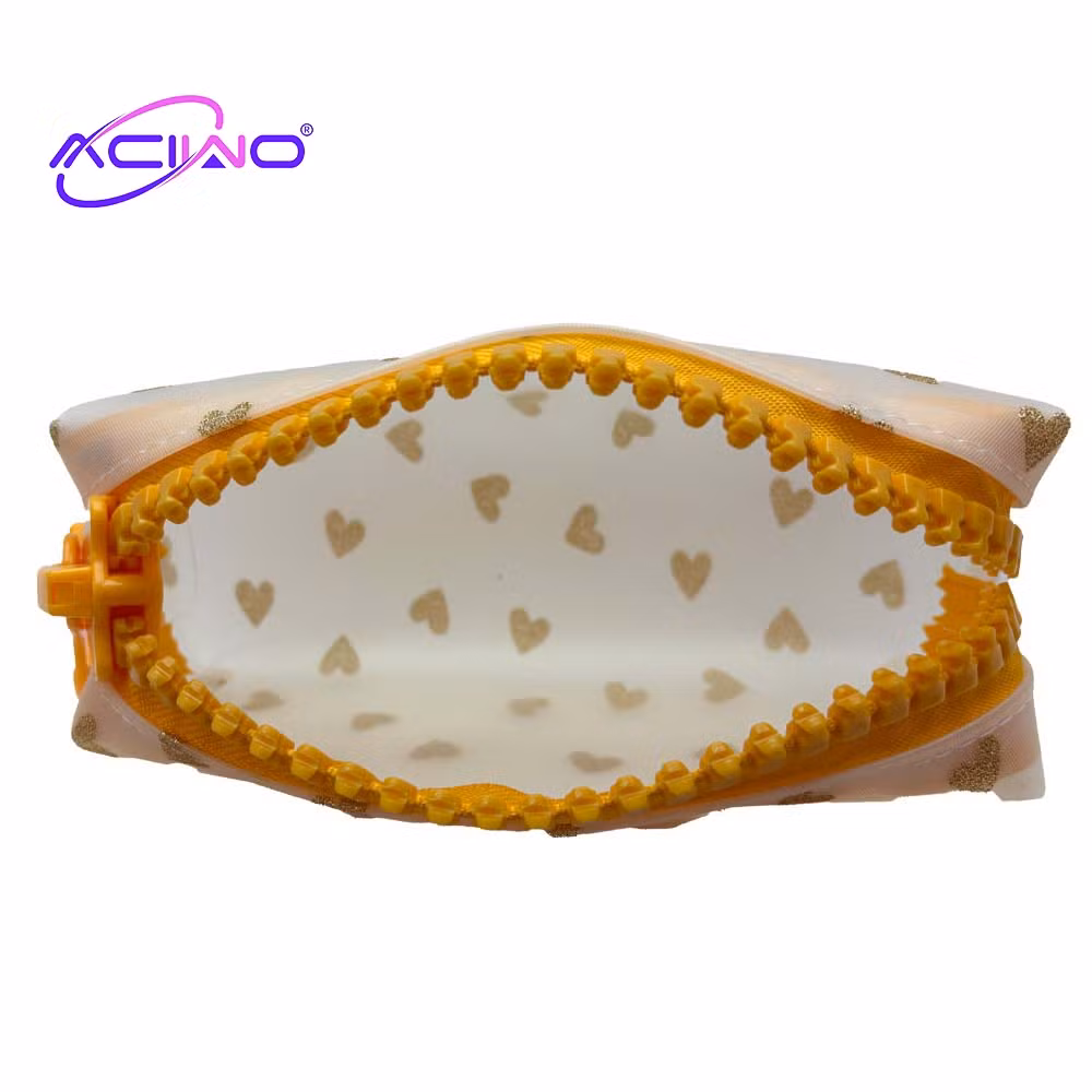 Heart-Shaped Pen Pouch Student Stationery Box Large Capacity Pencil Case (10077)