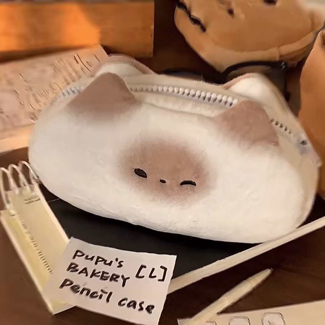 Wholesale Cartoon Cat Shape Stationery Large Capacity Plush Pencil Case