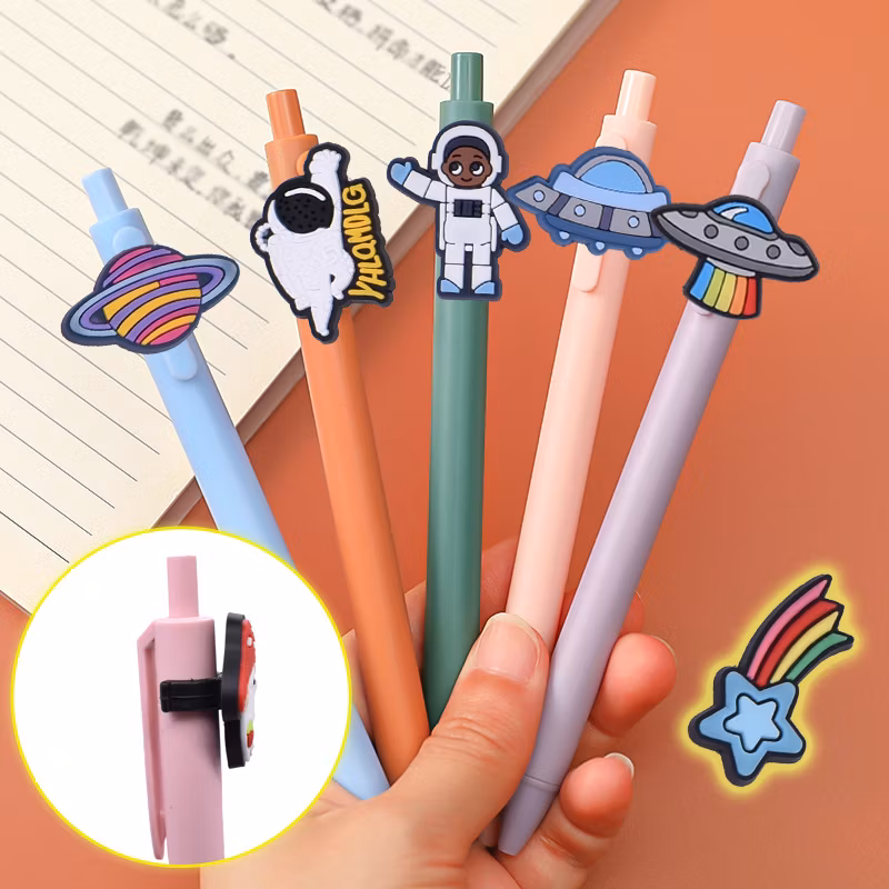Customized Promotional Cartoon Anime Keychain Creative 2D 3D Cute Animation Fun Style PVC Plastic Keychain