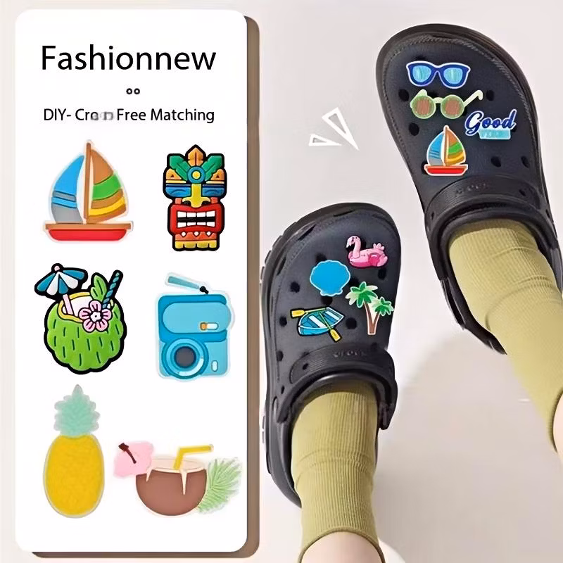Customized Promotional Cartoon Anime Keychain Creative 2D 3D Cute Animation Fun Style PVC Plastic Keychain