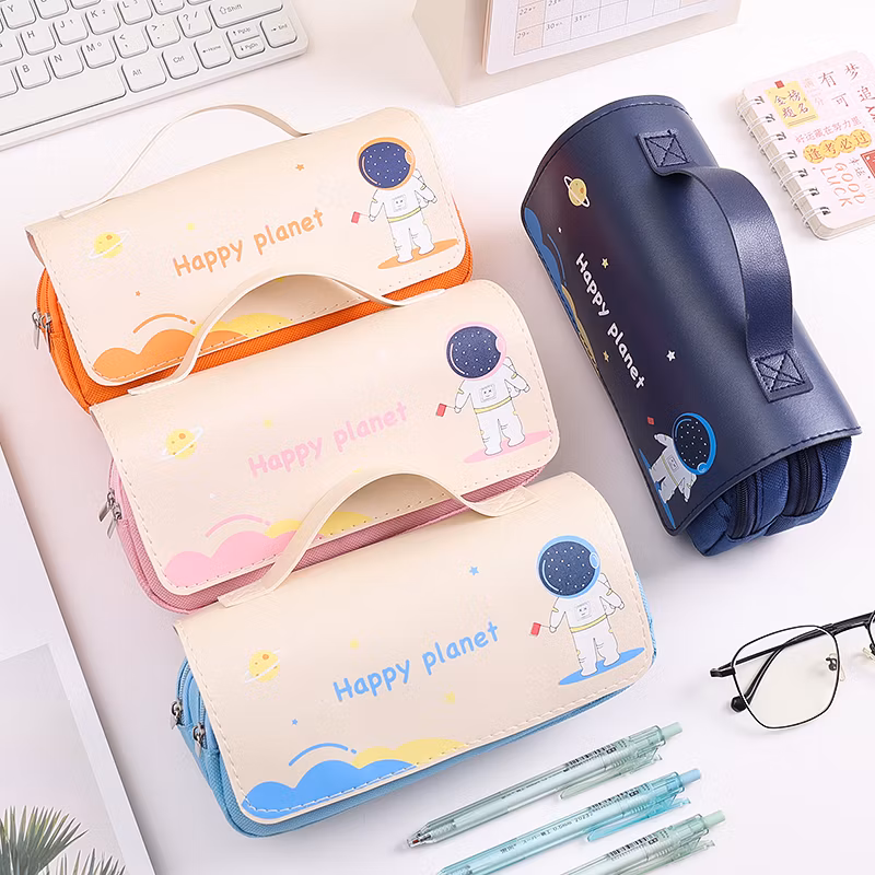 Wholesale Custom Korean Fashion Stationery Bag New Hot Astronaut Boy Portable Pencil Case Pouch Creative Flip Zipper Pen Bag