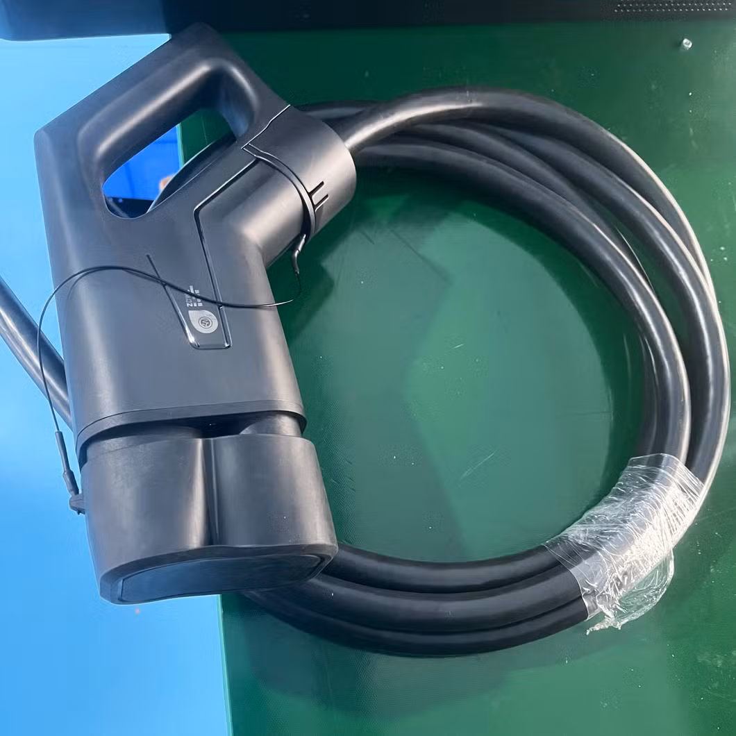 7kw Powerful Movable Portable DC Fast EV Charger CCS2, GB/T Chademo Charging