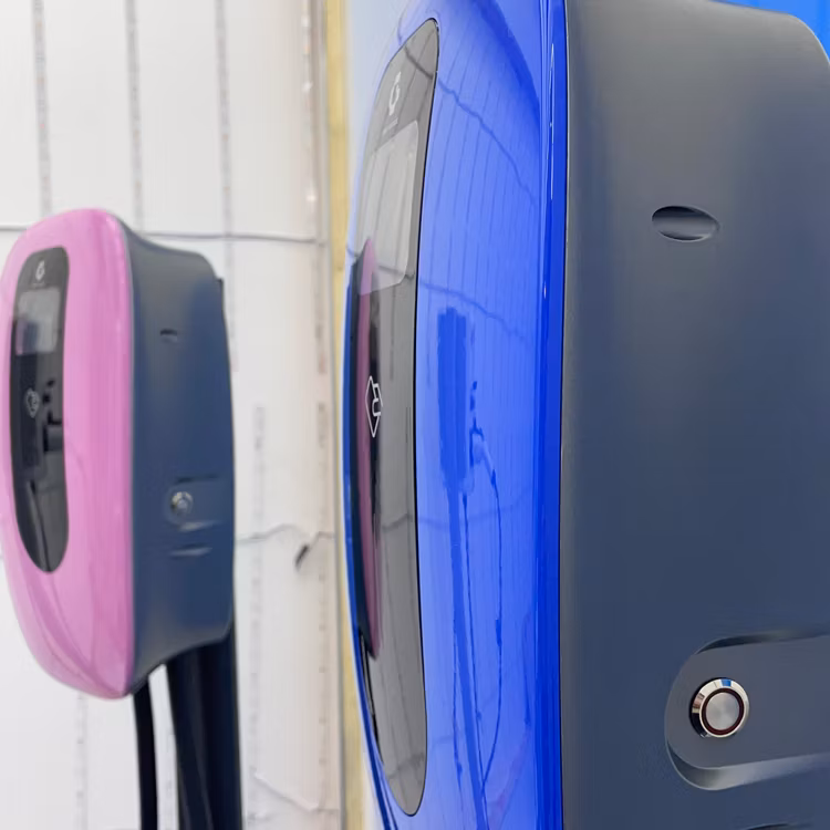 Solar Electric Vehicle Car Charging Station Type 2 11kw EV Charger