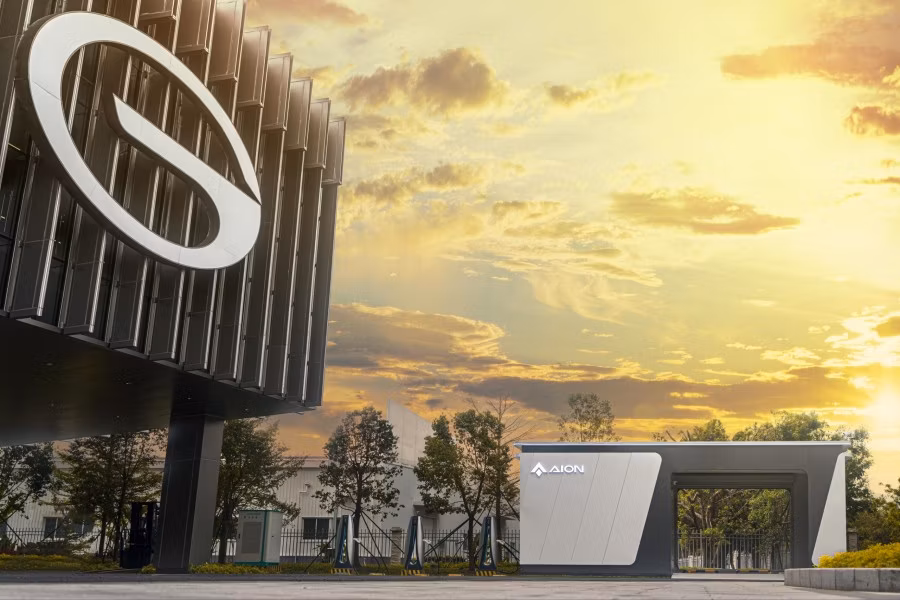 Customized AC Charger for EV with CE Certification (Residential Use)