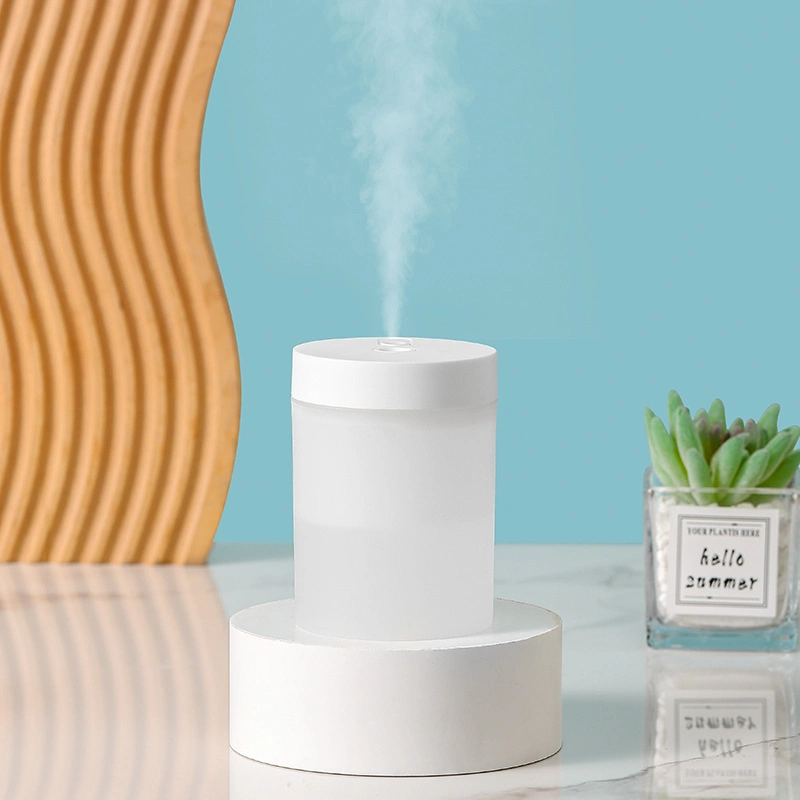 2023 New Mini Home Office Desktop Air Silent Humidifier Wholesale