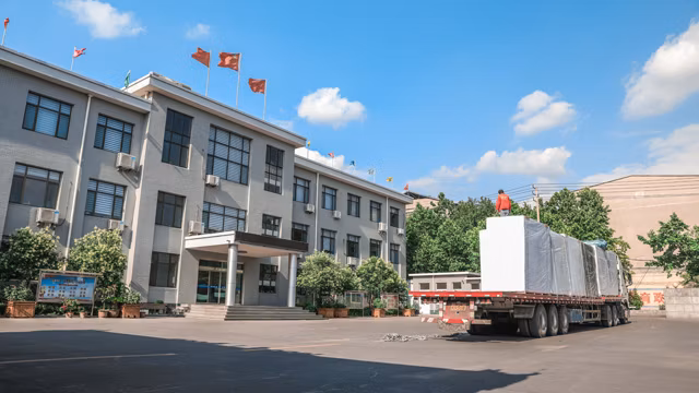 Automatic Chicken Broiler Feeder/ Chick Feed System Broiler Farming Equipment