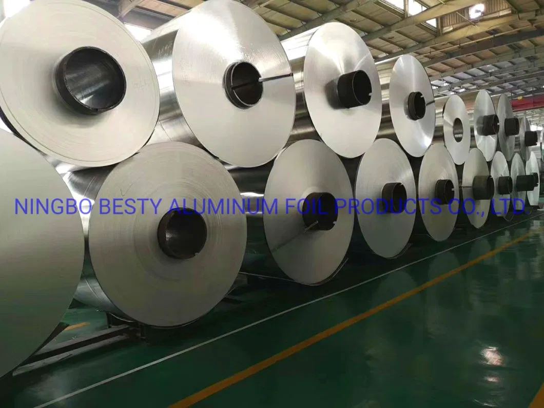 China Manufacturer Aluminum Foil Rolls for Kitchen Food Package