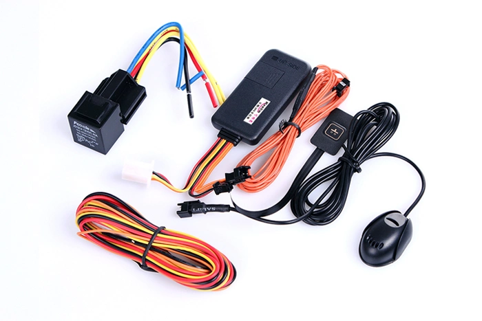 GPS Vehicle Tracker for Fleets Management Business Tracking