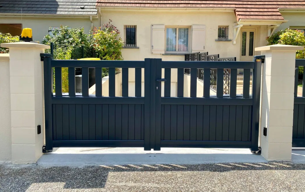 House Garden Metal Main Gates Customized Designs Aluminum Driveway Gate