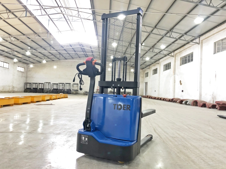 Manufacture Battery 1-2 Ton Tder Electric Forklift Stacker in Stock