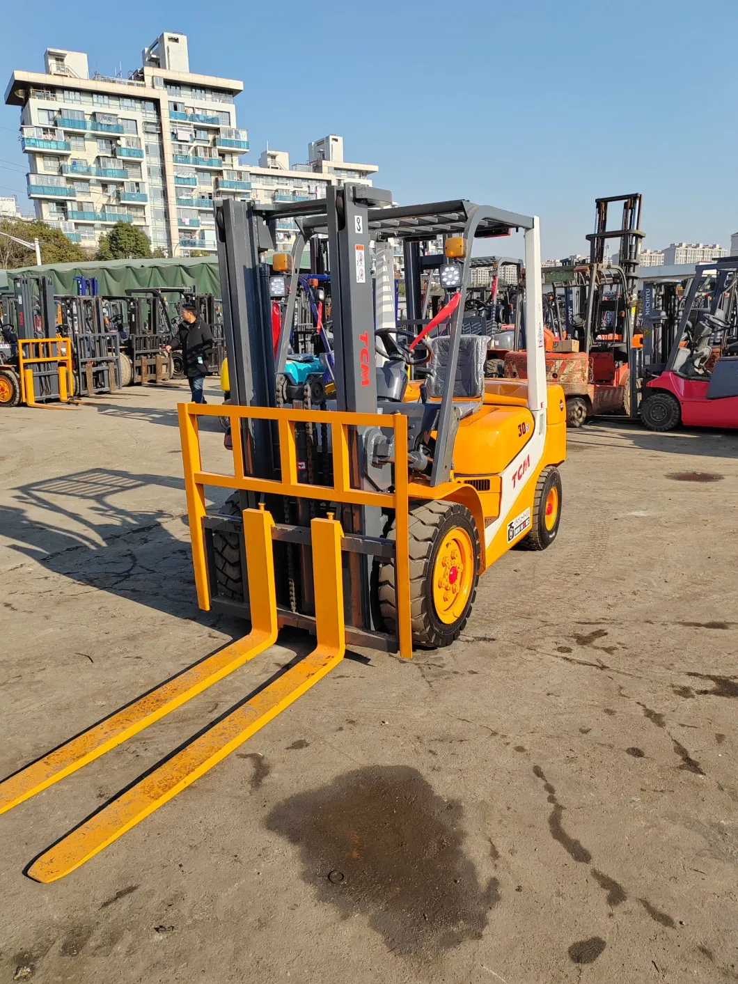 Hyster/Toyota/Hangcha/Komatsu/Heli/Tcm 3 Ton 5 Ton Diesel Rough Terrain Battery Mini Electric Manual Forklift Isuze Parts Fork Lift Pallet Truck Price