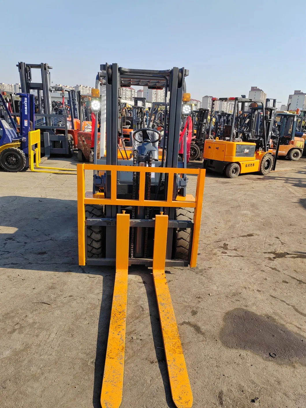 Hyster/Toyota/Hangcha/Komatsu/Heli/Tcm 3 Ton 5 Ton Diesel Rough Terrain Battery Mini Electric Manual Forklift Isuze Parts Fork Lift Pallet Truck Price