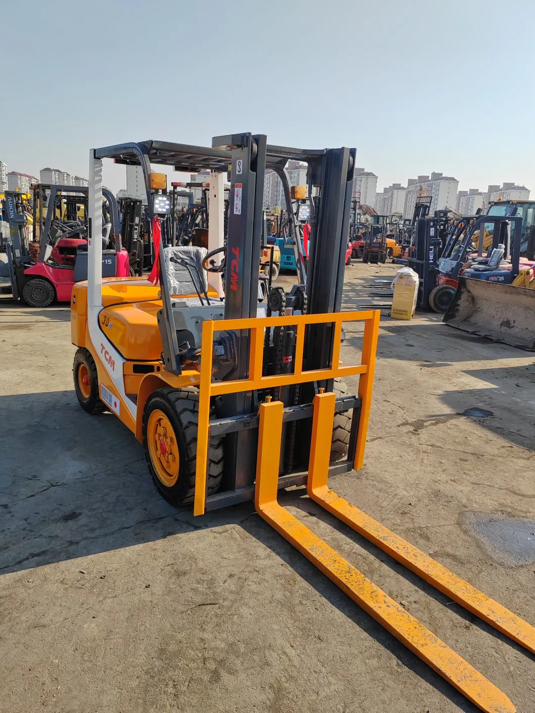 Hyster/Toyota/Hangcha/Komatsu/Heli/Tcm 3 Ton 5 Ton Diesel Rough Terrain Battery Mini Electric Manual Forklift Isuze Parts Fork Lift Pallet Truck Price