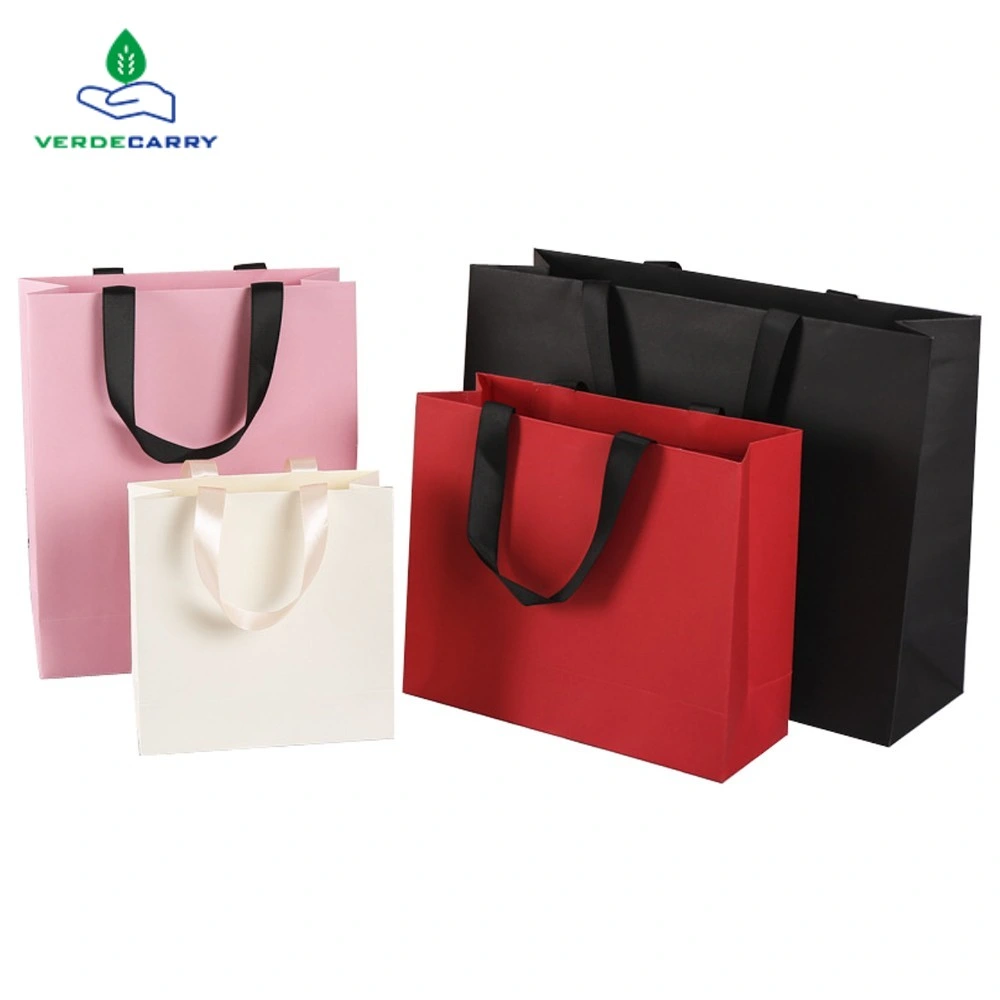 Custom Logo Large Cardboard Shopping Bags Small Jewelry Matt Black Shopping Paper Gift Bag with Handle