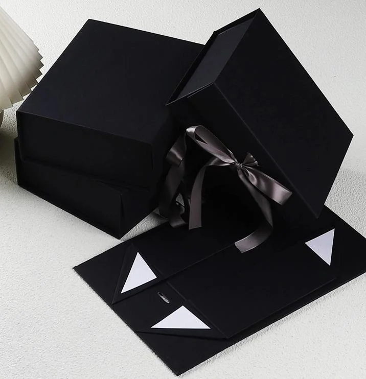 Custom Handmade Luxury Printing Glossy Black Rigid Paper Fold/Foldable Reusable Cardboard/Paperboard Packaging Magnetic Gift Box