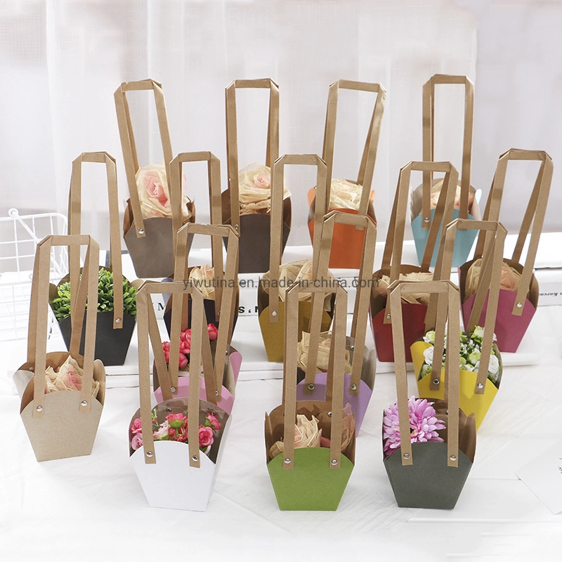 Customize Creative Kraft Cardboard Paper Bag Flowers Potted Landscape Packaging Box Gift Handle Bag Carrier Bags