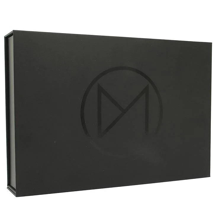 Custom Magnetic Closure Matt Lamination Folding Paper Gift Box with Glossy Black UV Coating Logo