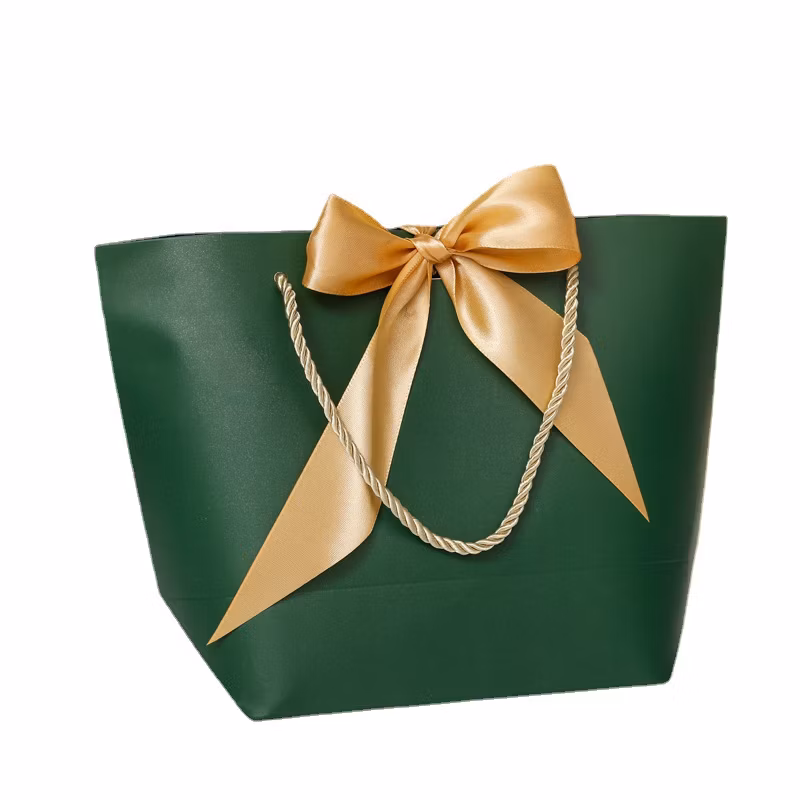 Wholesale Luxury Shopping Packaging Packing Gift Box Bags with Custom Printed Logo Kraft Paper Bag with Handle for Jewelry Coffee Tea Cosmetic Makeup
