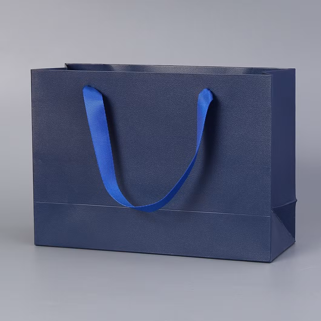 Custom Logo Premium Heavy Duty Durable Brand Clothing Shoes Eyewear Packaging Gift White Cardborad Paper Tote Shopping Bag with Flat String Nylon Ribbon Handles