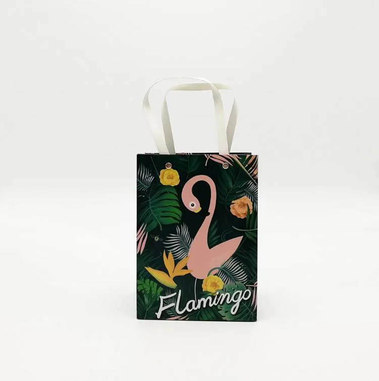 High-End Custom Logo Paper Bag in-Stock Clothing Store Wholesale Small Flamingo Pattern Gift Bag with Handle