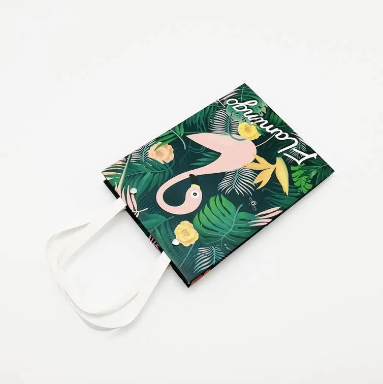 High-End Custom Logo Paper Bag in-Stock Clothing Store Wholesale Small Flamingo Pattern Gift Bag with Handle