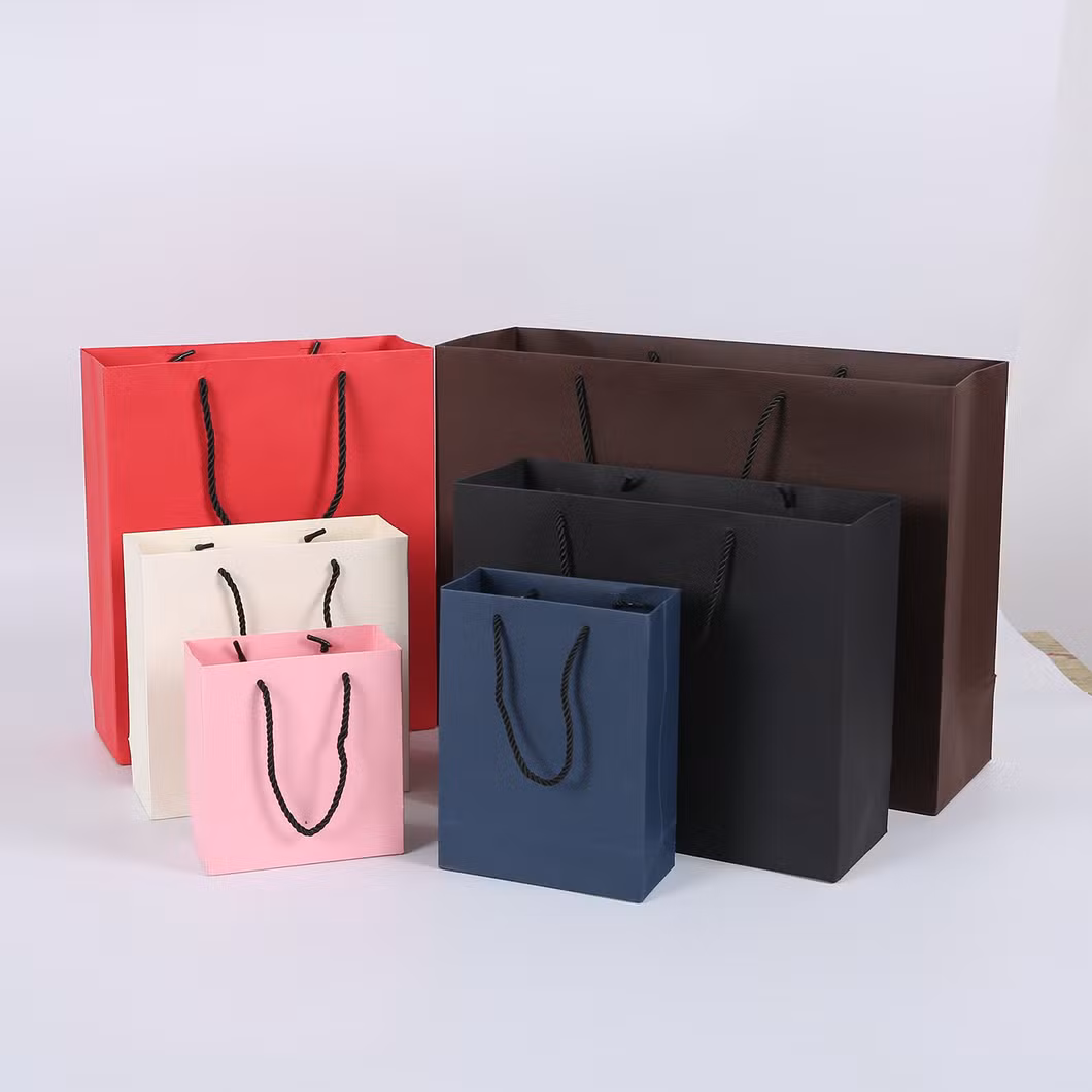 Wholesale Paper Wedding Favor Handbag Custom Shopping Paper Bags White Wedding Christmas Valentines Day Clothes Paper Gift Bag