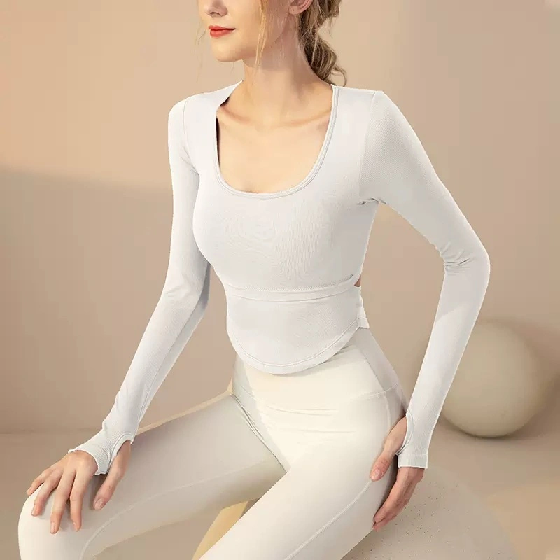 White Color Women&prime;s Fitness Exercise Shirts with Chest Pads Training Long Sleeve Tops Yoga Wear