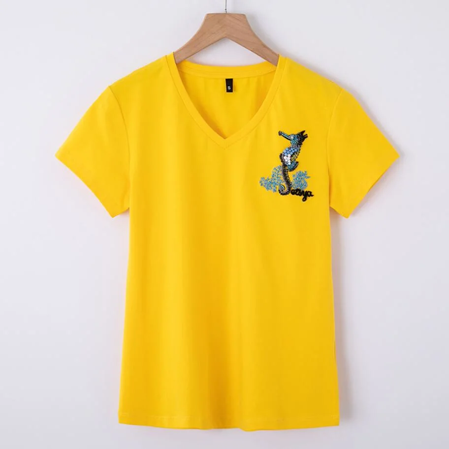 New Design Women&prime; S V-Neck T-Shirt with Logo