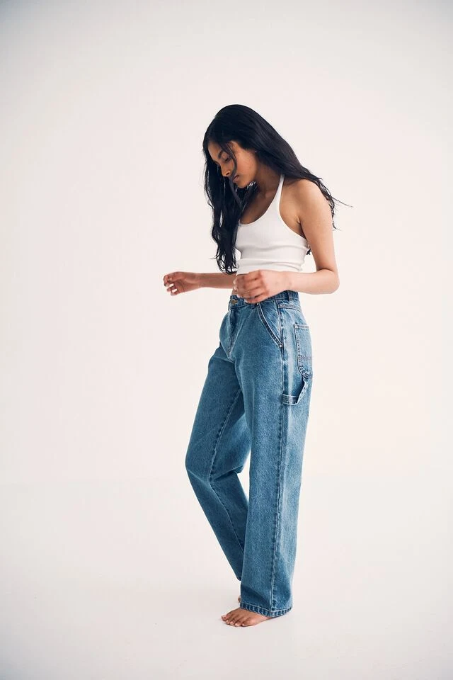 Women Non-Stretch Offshore&Swell Enzyme Wash Straight Leg Baggy Pants with Hammer Loop and Side Pocket Detail on Side Seam Relaxed Fit Denim Jeans